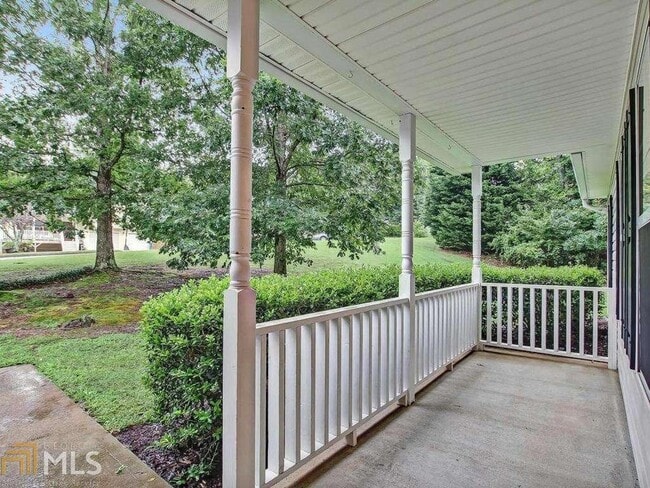 Photo - 2804 James Henry Dr