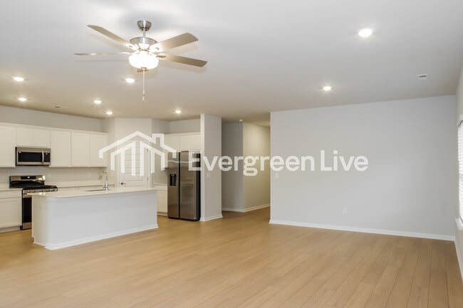 Photo - 230 Exeter St