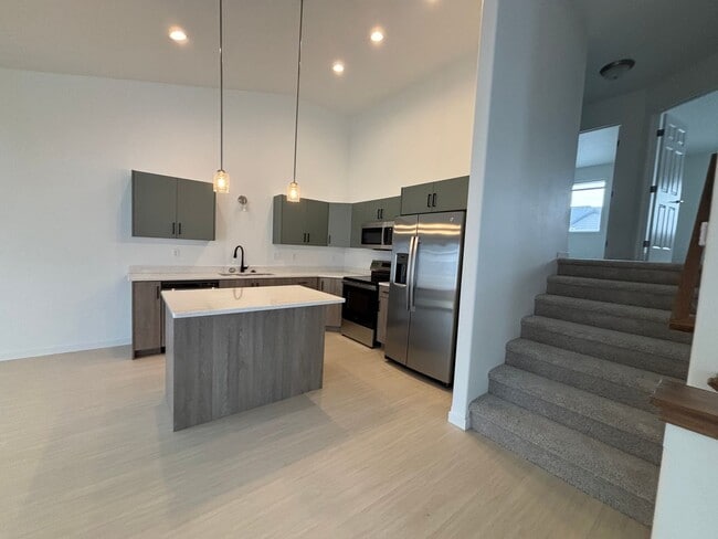 Photo - 3 Bed 3 Bath Townhome