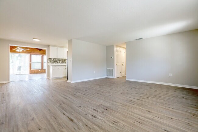 Photo - 2908 Bucida Dr