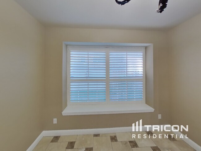 Photo - 1609 Teakwood Dr House