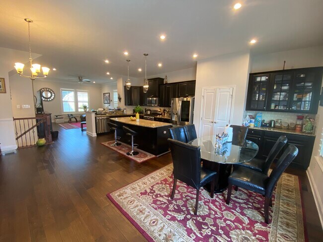 170 Seneca Plz
