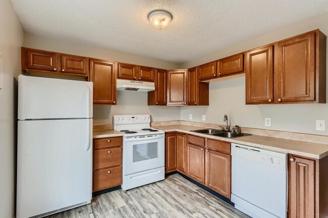 Alder Square Townhomes