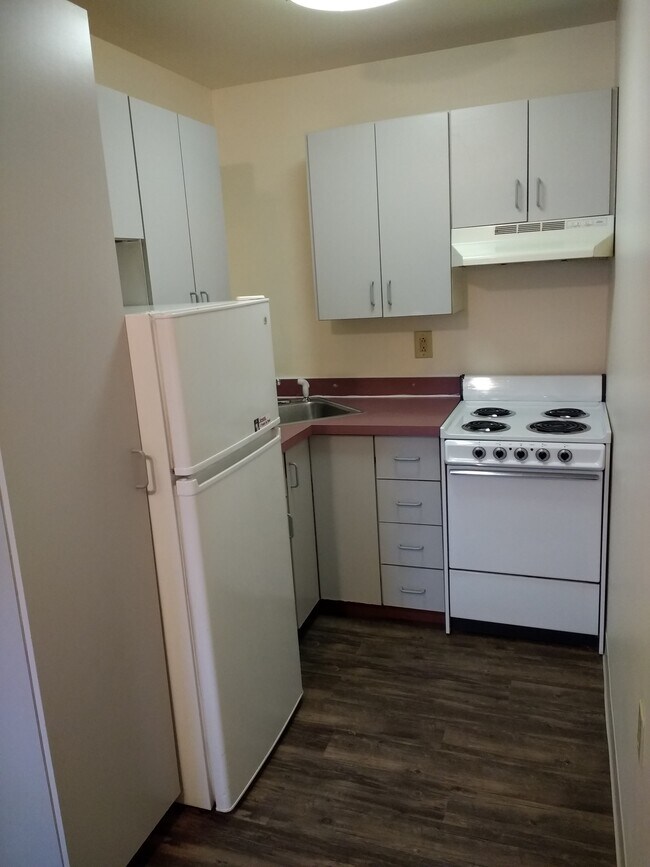 Photo - 3025 Commercial Ave Unit 4