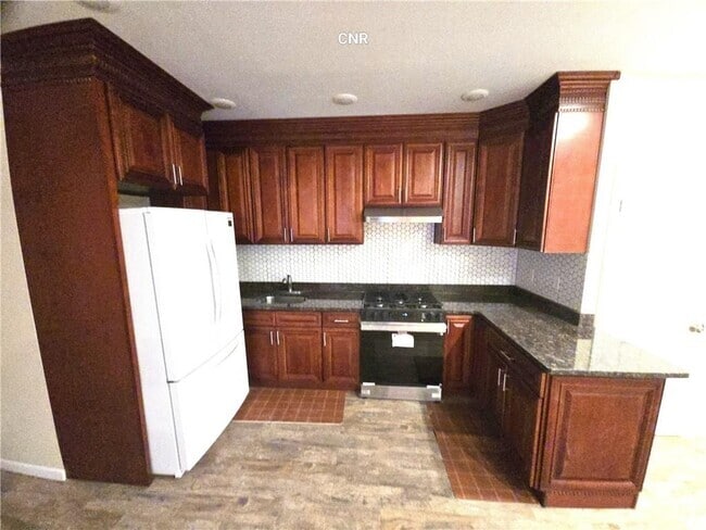 Building Photo - 226 E 54th St Rental