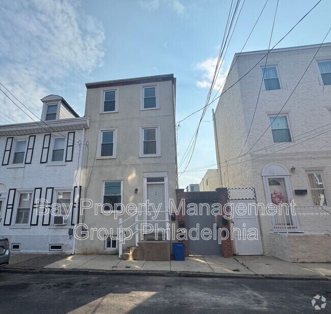 Building Photo - 1037 Crease St Unit A Rental