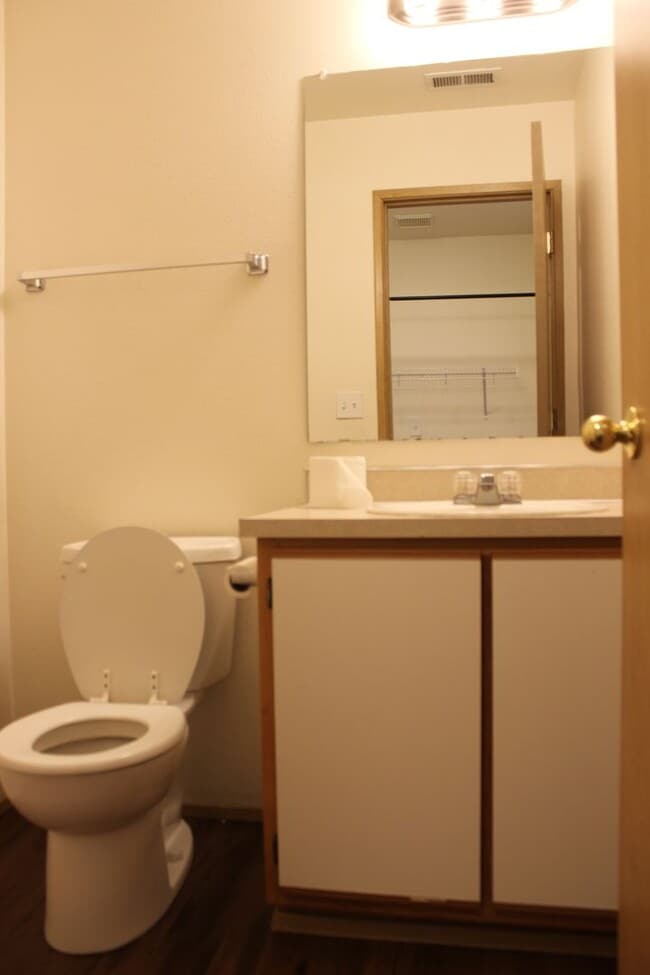 Photo - 3 br, 2.5 ba home in quiet Scappoose neighborhood