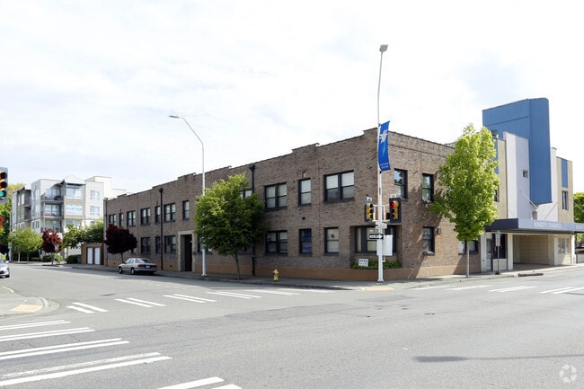 Roxy Apartments - Roxy Apartments
