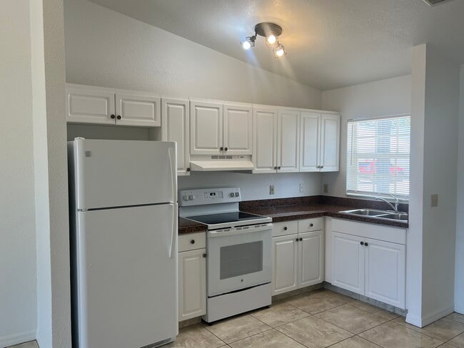 Building Photo - 10770 US Hwy 19 N Unit Renovated Villa