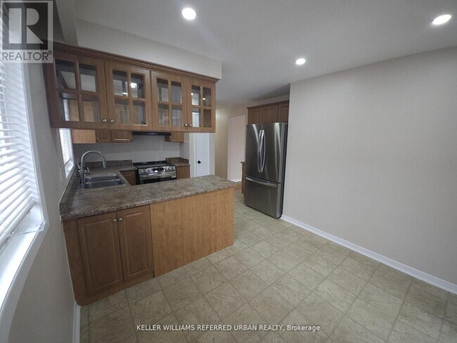 Photo - 30 Picaro Dr