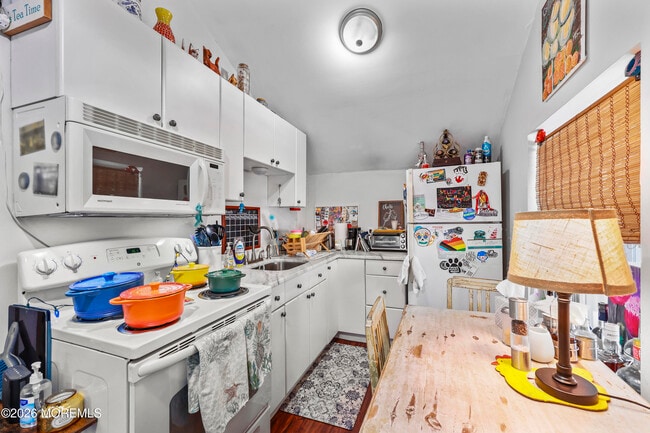 Photo - 321 Park Pl Ave