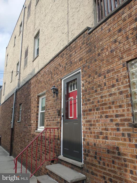Photo - 1529 W Porter St Apartment Unit 3