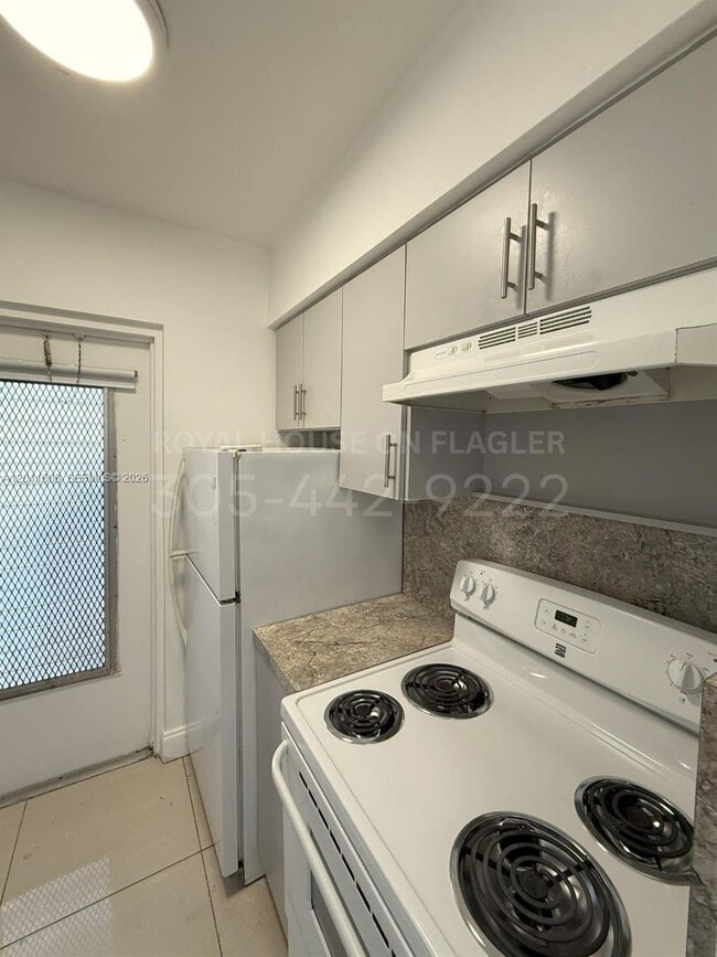 Photo - 4410 W Flagler St Unidad 108
