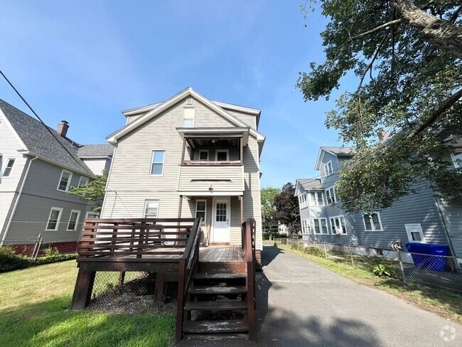 Building Photo - 216 Oak Grove Ave Rental
