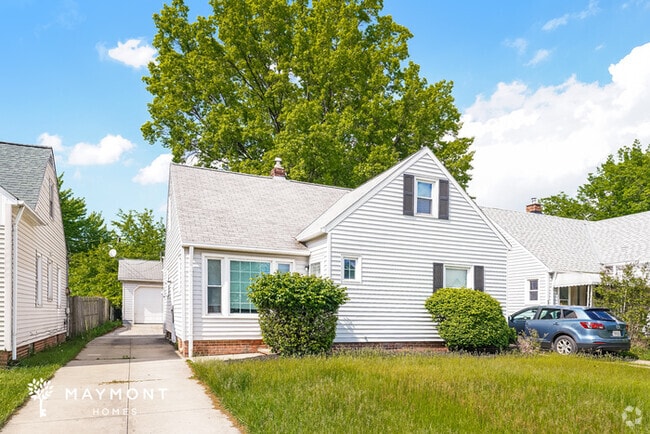 Building Photo - 24401 Glenforest Rd Rental