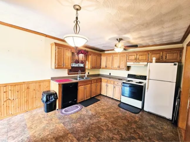 Photo - 216 Caroline Dr