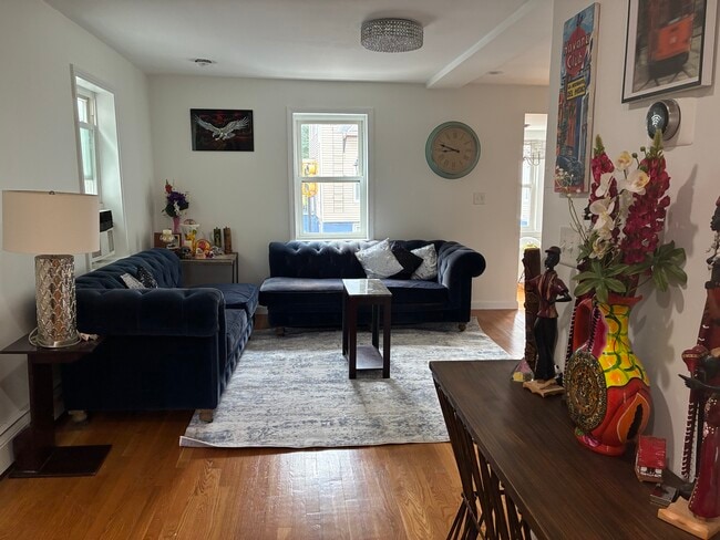 Building Photo - 213 Rindge Ave Rental