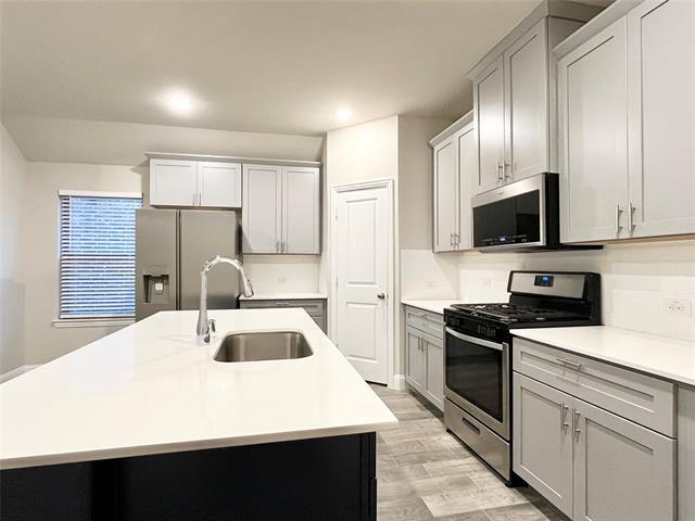 Building Photo - 6004 Horsetail Dr Rental