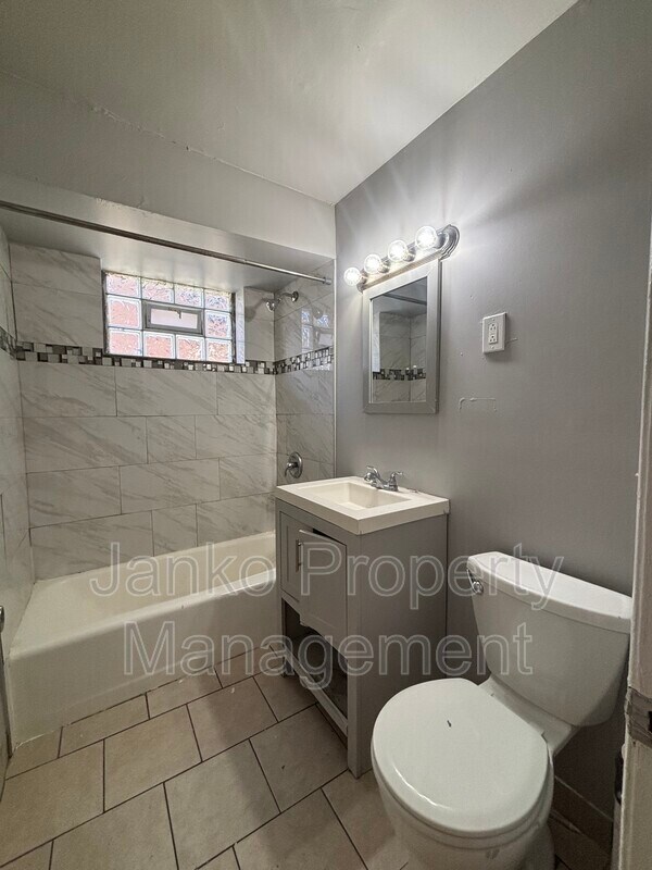 Photo - 2068 135th Pl Unidad 1