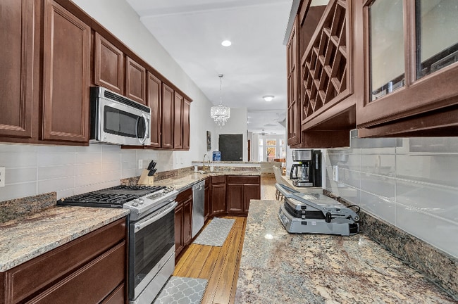 Photo - 2303 N Calvert St