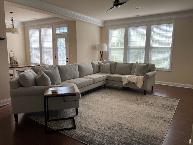 Photo - 9610 Camberley Ave NW