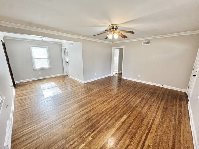 Photo - 1051 Mosby Rd