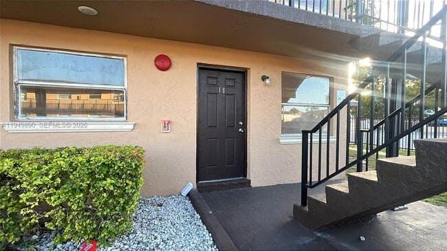 Building Photo - 5461 W 24th Ave Unit 18