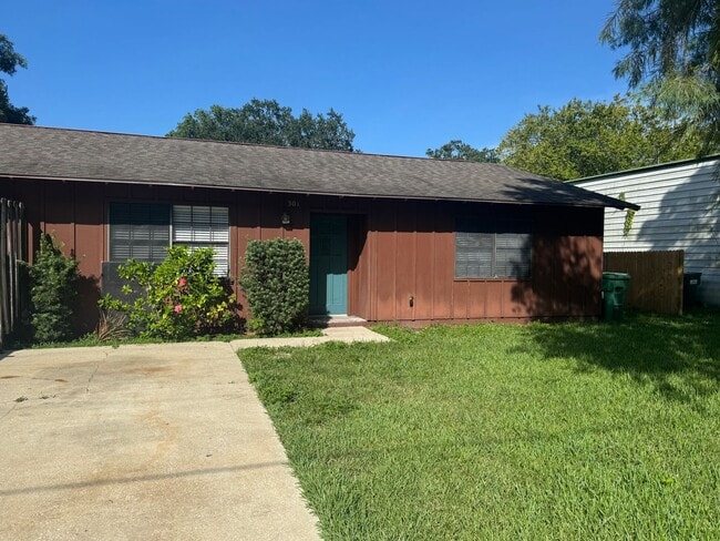 2/1 Duplex in Holly Hill - 2/1 Duplex in Holly Hill House