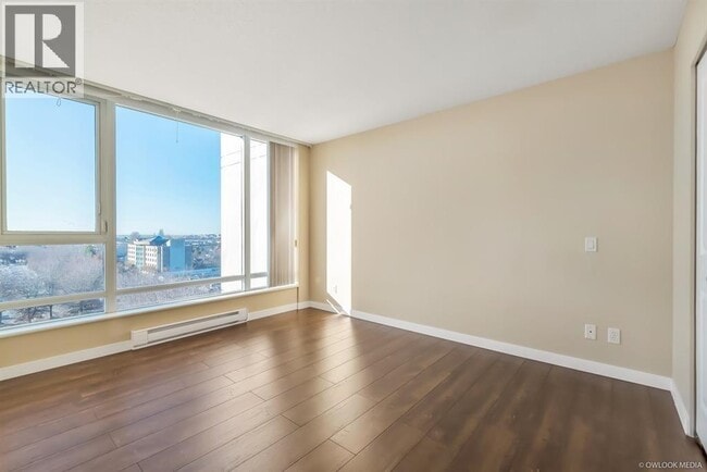 Photo - 5028 Kwantlen St Unit 1608