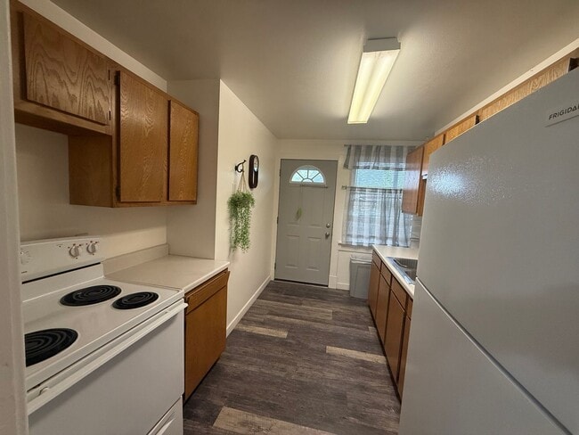 Photo - 101 E 19th St Unit 101 E 19th St Apt. 1
