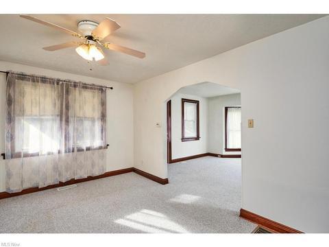 Photo - 1879 Greensburg Rd