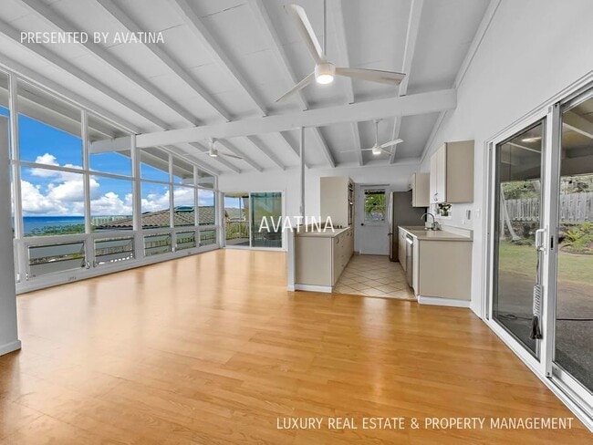 Photo - 1404 Laamia Pl