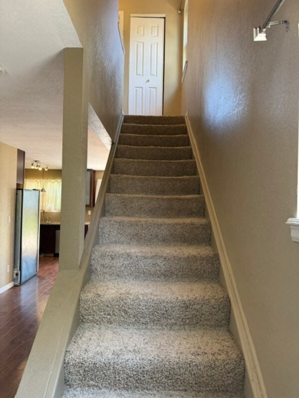 Photo - 380 Elati St