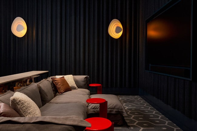 Photo - 40 Western Ave Unidad GO FL2-ID1380121P