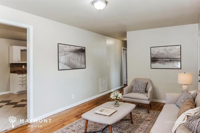 Photo - 1803 Canterbury Cir NW