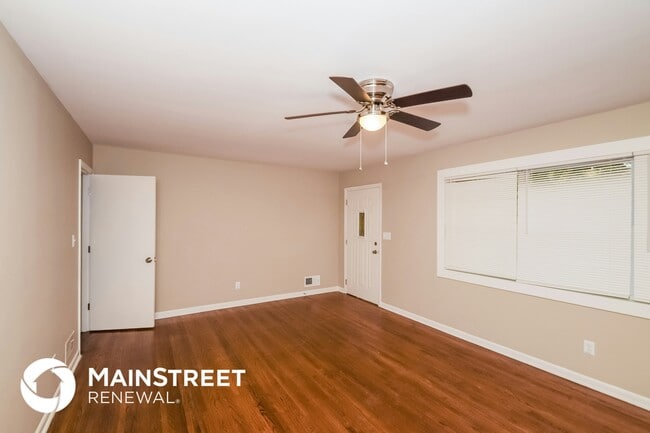 Photo - 428 18th Ct NW