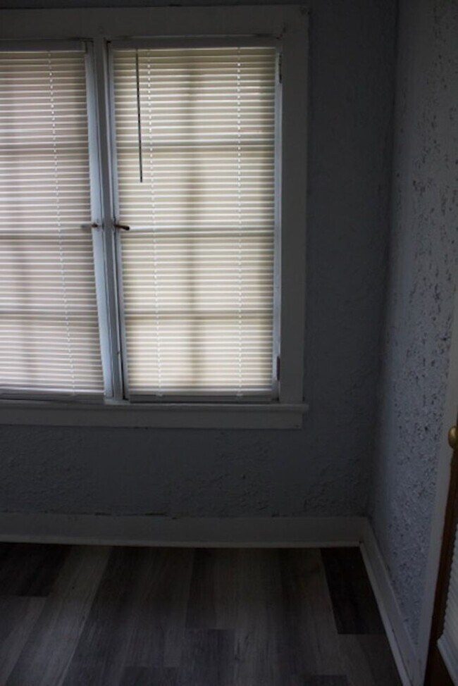 Photo - 2819-2821-2821 N 47th St Unit 2819 LOWER