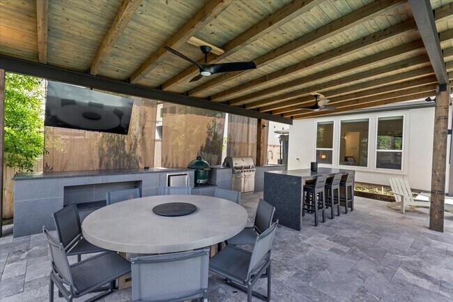 Photo - 28 Clearview Terrace Pl