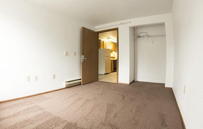 Campus Side Apartments