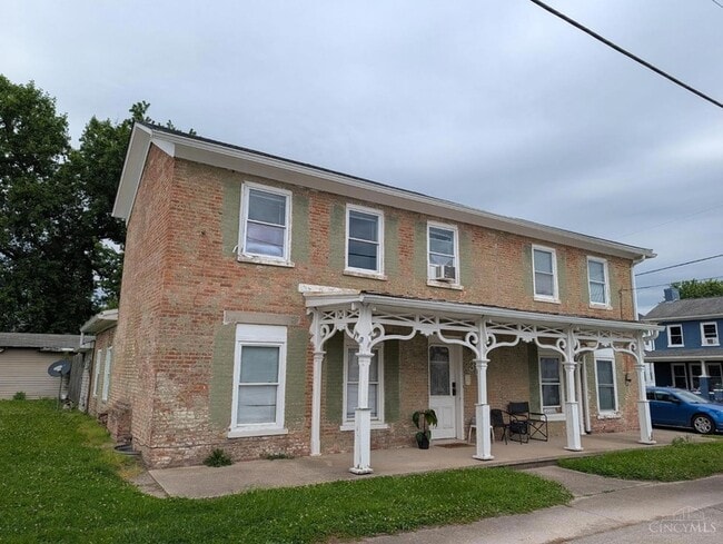 Photo - 304 W Walnut Ln