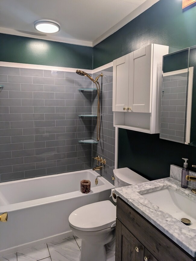 Building Photo - 1446 Rosewood St Rental