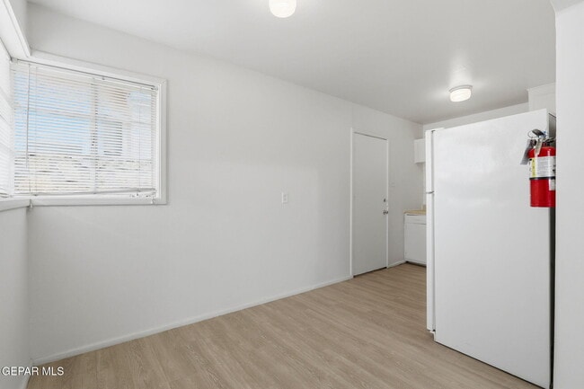 Photo - 3912 Kemp Ave Unit 6