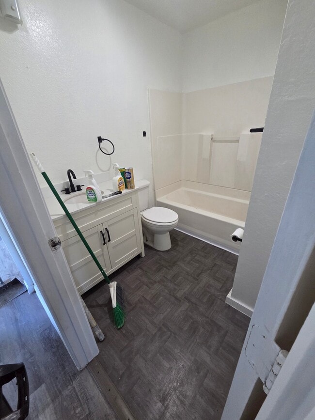 Photo - 2307 Ruiz St