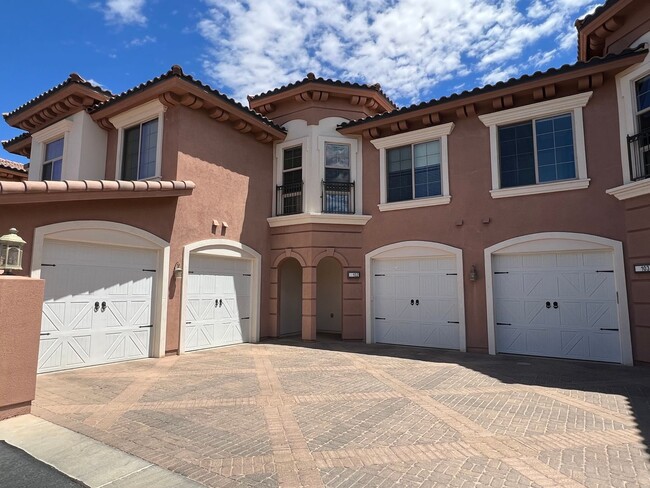 Lake Las Vegas Beauty!!! $2500 available 1... - Lake Las Vegas Beauty!!! $2500 available 1... Casa