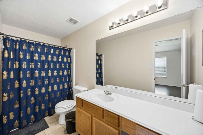 Photo - 4718 Lonestone Cir