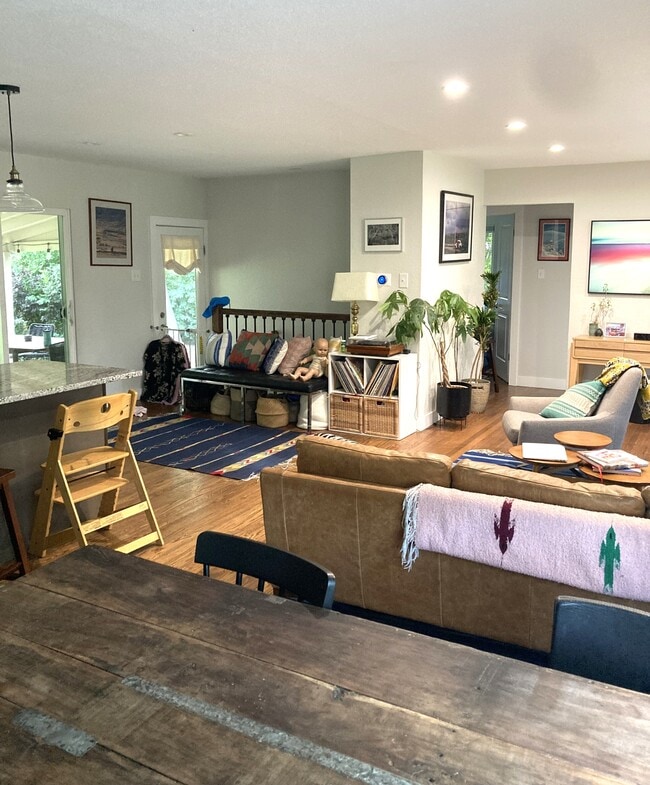 Photo - 4586 E Dartmouth Ave