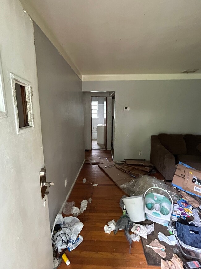Photo - 306 Isabell St