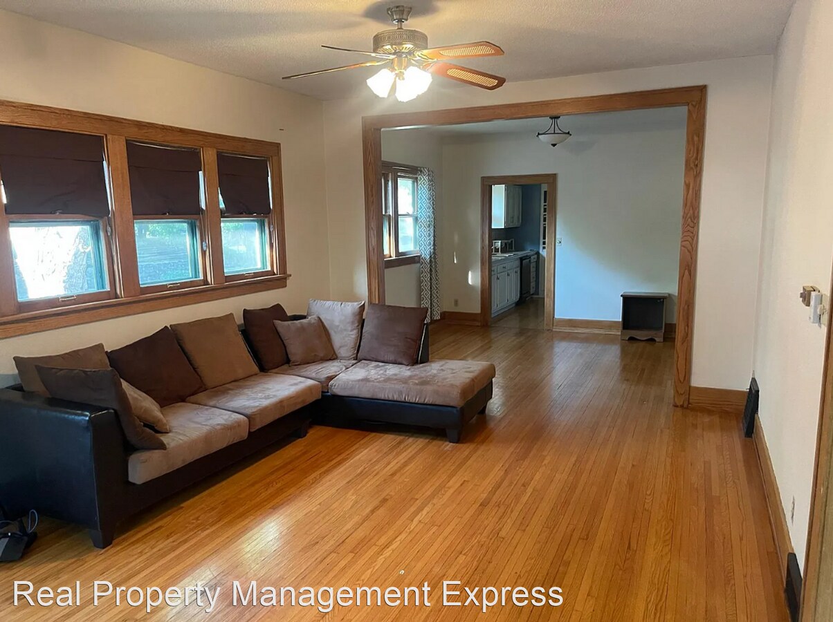 3 br, 1 bath House - 1900 S Norton Ave - 3 br, 1 bath House - 1900 S Norton Ave