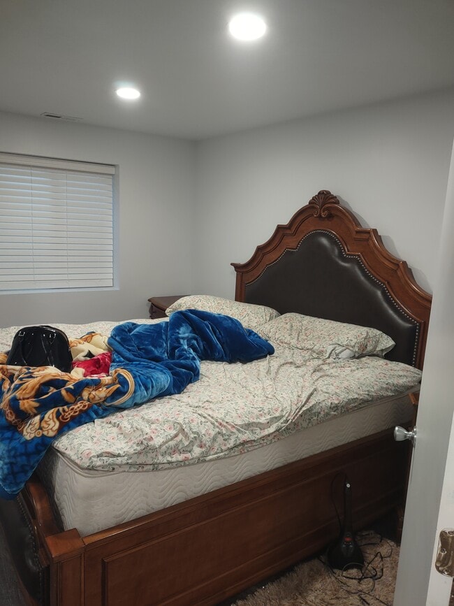 Master bedroom - 11257 S Cedar View Cir Unit A