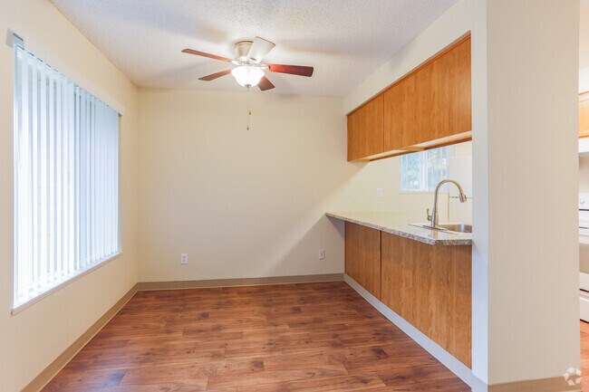 Photo - Cedar Square